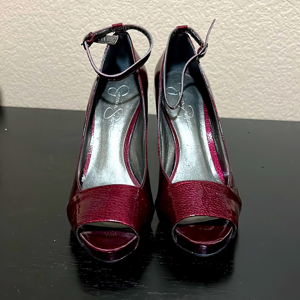 Jessica Simpson open toed pumps